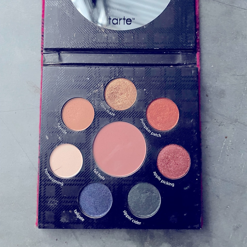 Tarte eye shadow pallete